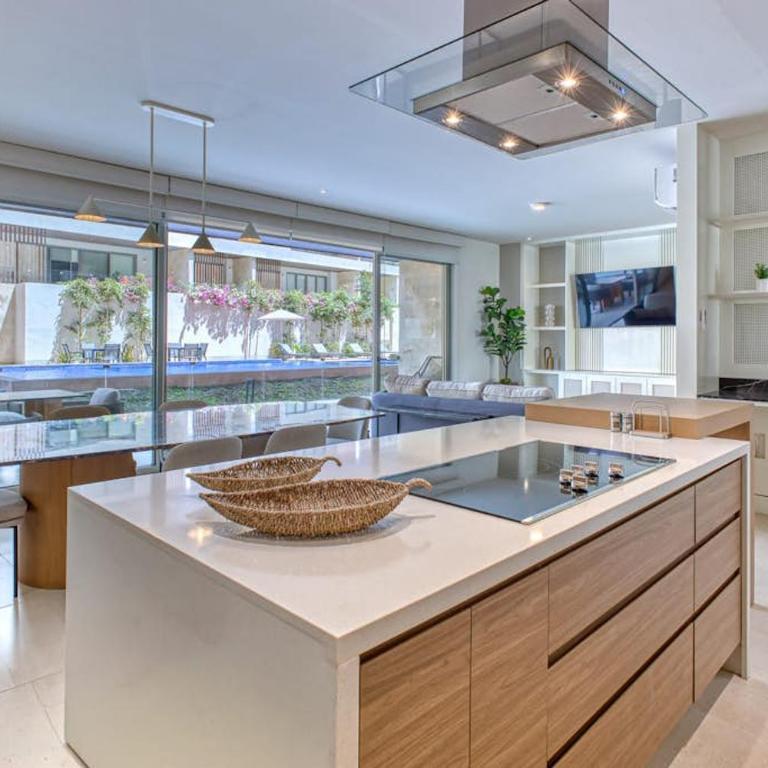Peaceful Condo with Resort Pool, High-Speed WiFi & Relaxing Outdoor Space - Casa - 11