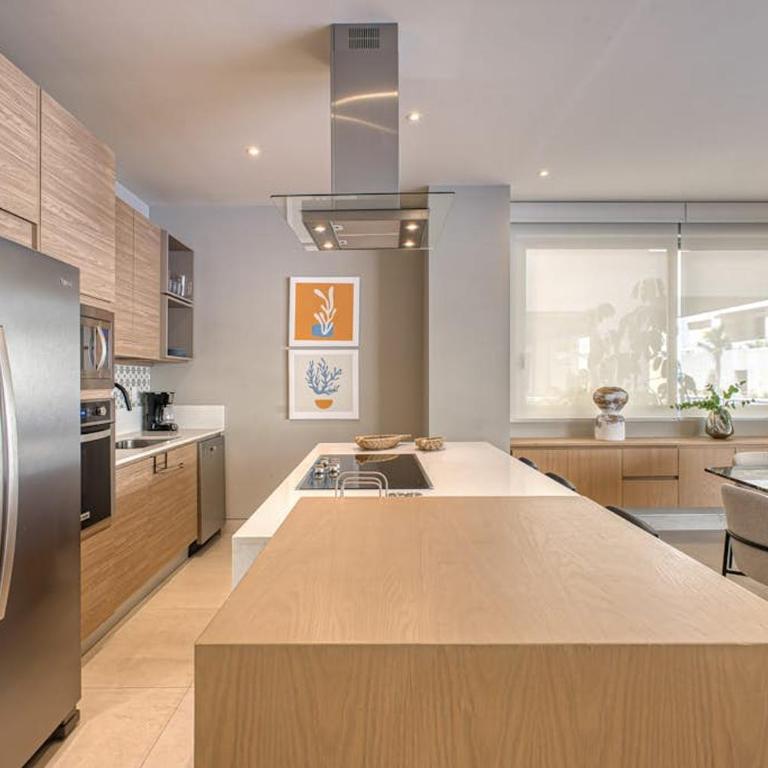 Peaceful Condo with Resort Pool, High-Speed WiFi & Relaxing Outdoor Space - Casa - 13