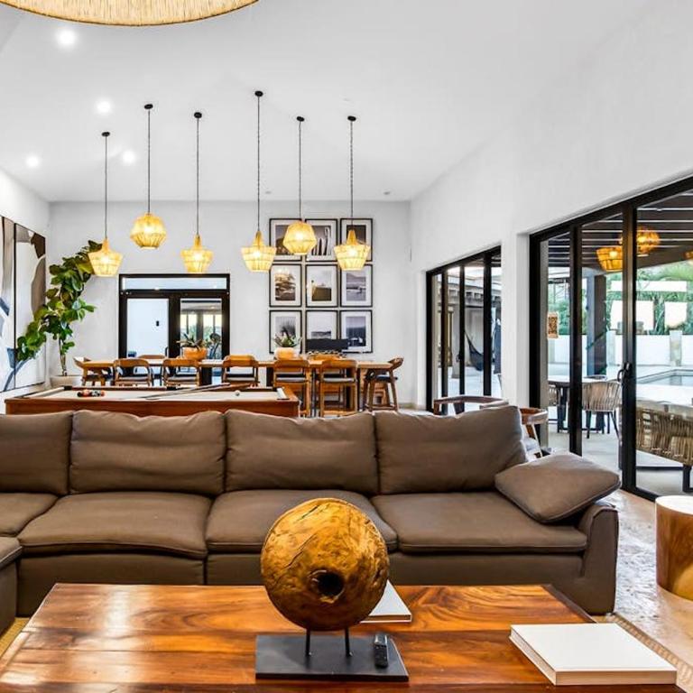 Modern Apartment with Ocean View, Pool, Patio, Tennis & Gym - Casa - 27