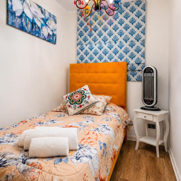 Estiloso 2BR Metro Santa Ana WIFI self-check in - Two-Bedroom Apartment - 5