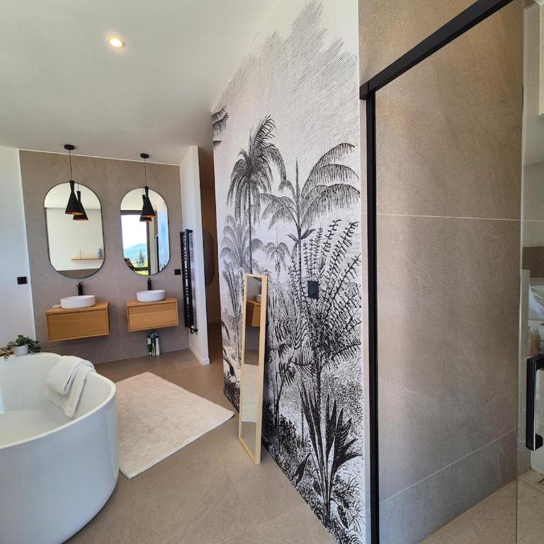 Villa Philomène - piscine - jacuzzi- vue mer - Villa - 33