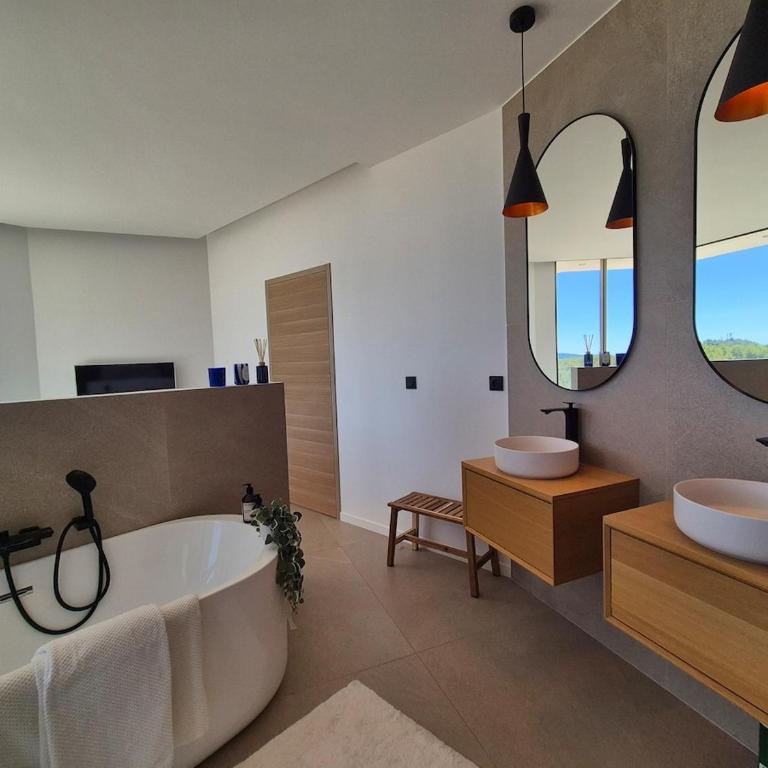 Villa Philomène - piscine - jacuzzi- vue mer - Villa - 26