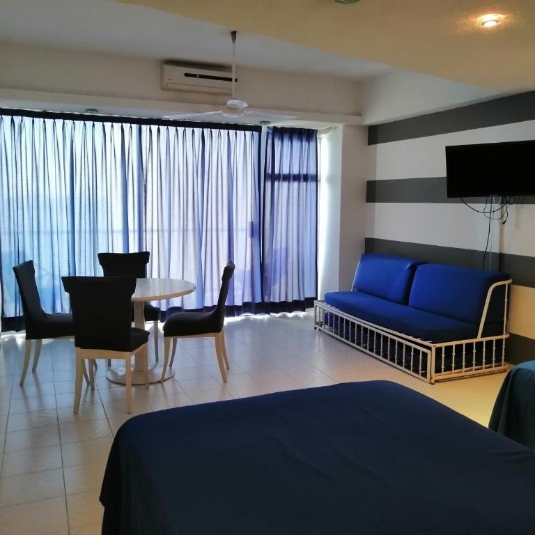 Hermosa Suite Torres Gemelas - Chambre Double avec 2 Lits Doubles - 8