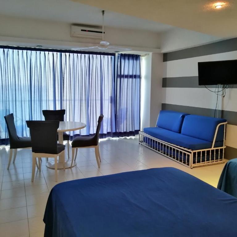 Hermosa Suite Torres Gemelas - Chambre Double avec 2 Lits Doubles - 9