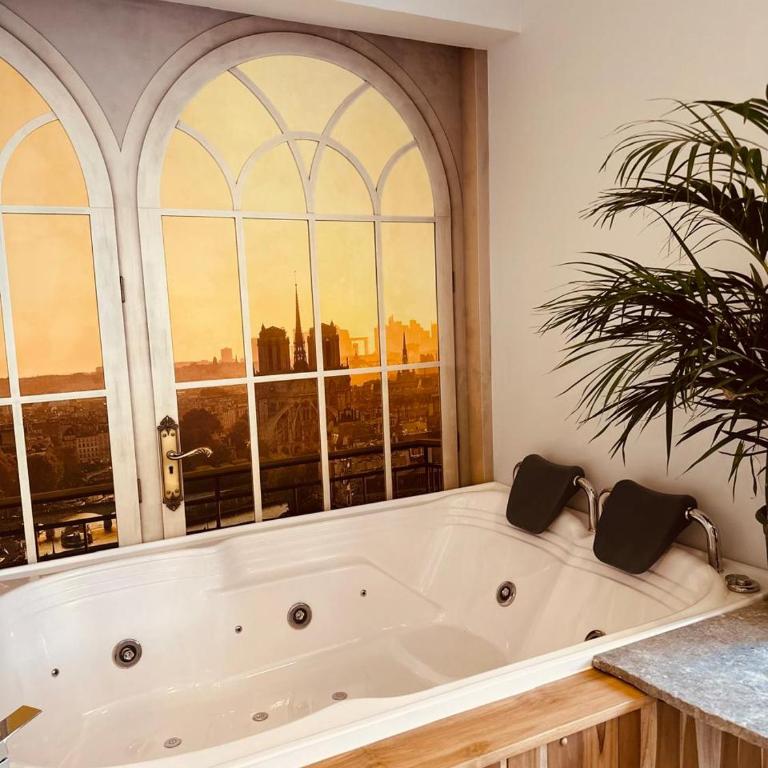 Suite Deluxe con Jacuzzi Privado, Calle 85, Zona T - Suite Deluxe con bañera de hidromasaje - 13