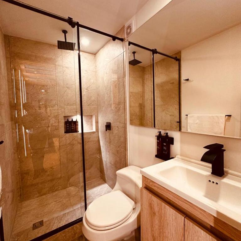 Suite Deluxe con Jacuzzi Privado, Calle 85, Zona T - Suite Deluxe con bañera de hidromasaje - 21
