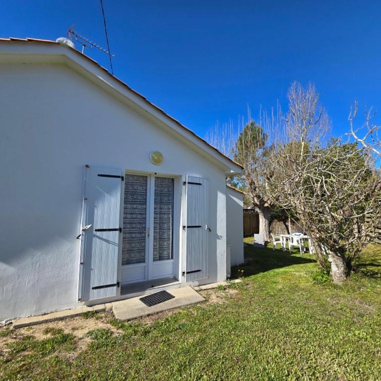 Maison de vacances au calme proche mer - 4 pers. - FR-1-777-51 - Ferienhaus - 1