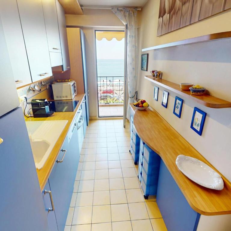Appartement avec vue mer - 2 terrasses, parking - FR-1-196-394 - Appartement - 5