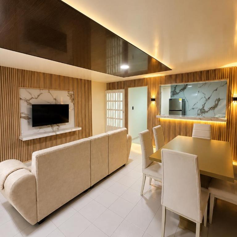 Fenix house - Three-Bedroom Apartment - 2