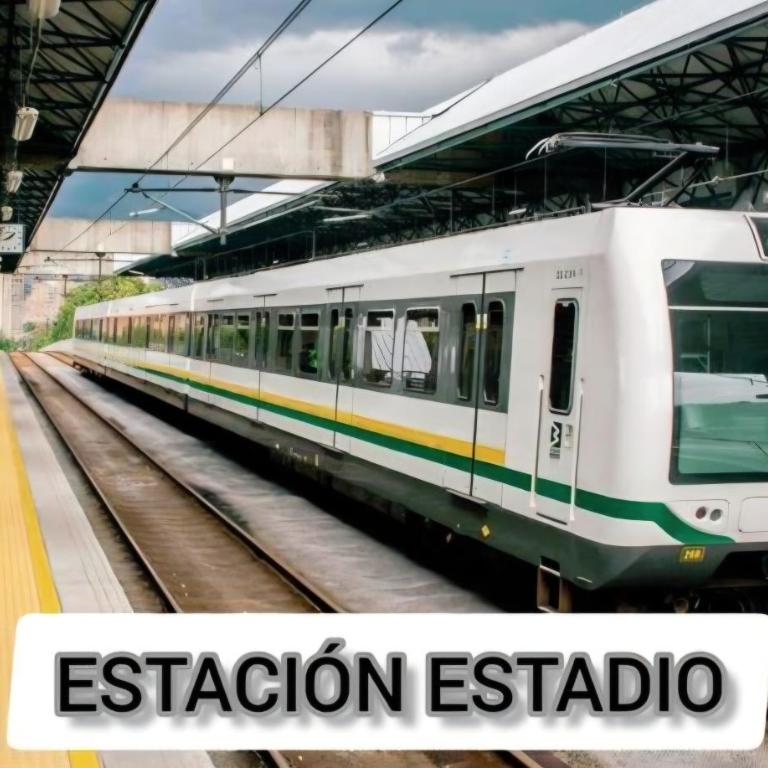 Exclusivo apartamento en medellín cerca a todo - Three-Bedroom Apartment - 14