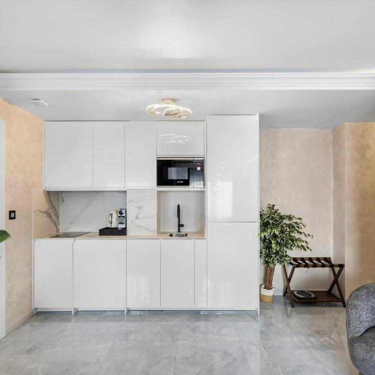 A&R Luxury Apartments - Estudio Deluxe con cama grande - 2