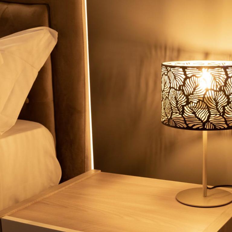 Tiresia Suites & Spa - Deluxe Doppelzimmer mit Balkon - 4