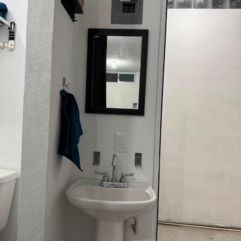 Loft confortable cerca del Estadio BBVA - Apartamento de 1 dormitorio - 4