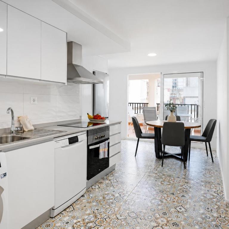 City Center Penthouse by NRAS - Appartement - 14