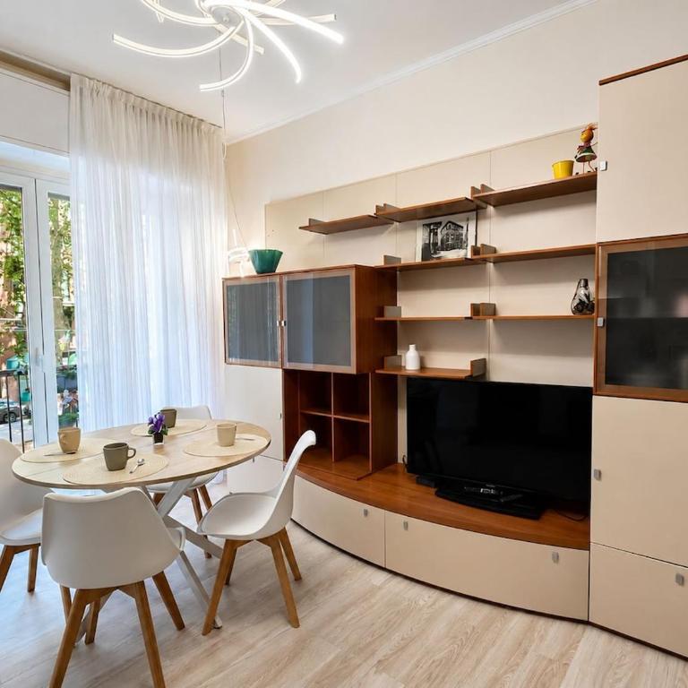 Casa Monique - Entire apartment in Milan Sempione - Two-Bedroom Apartment - 4