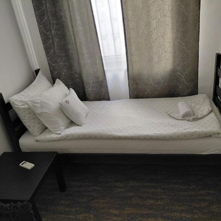BUDGET Guest Room in Central Pedestrian Zone - Renovated - Appartement 1 Chambre - 10