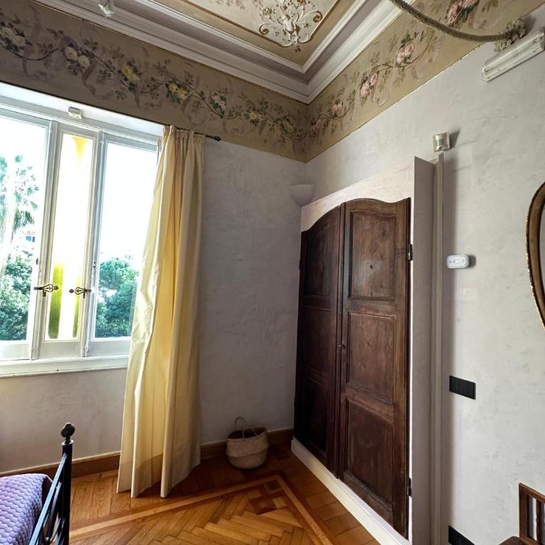 Villa Ferri Genova - Camera Matrimoniale - 9