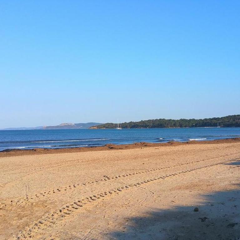 T1 - Presqu'île de Giens - La Tour Fondue - Apartment mit 1 Schlafzimmer - 24
