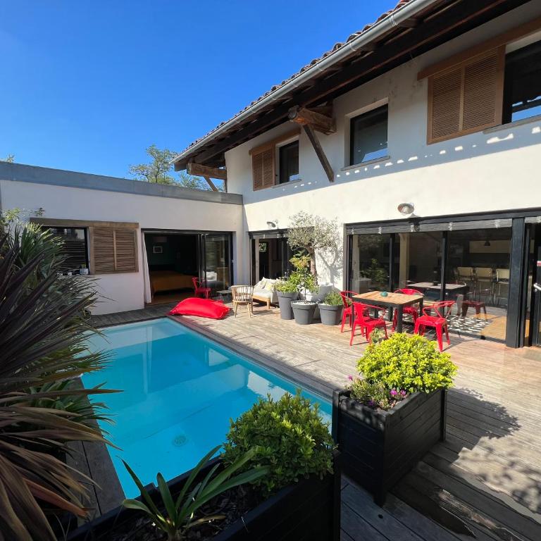 Maison de ville 3 ch, piscine 5 min à pied du centre ville de Toulouse - Three-Bedroom Villa - 6