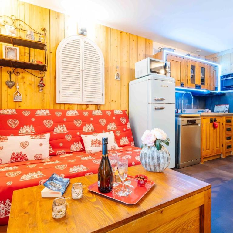 Bas De Chalet Lout'Chi Valfréjus - Appartement 2 Chambres avec Vue sur la Montagne - 9
