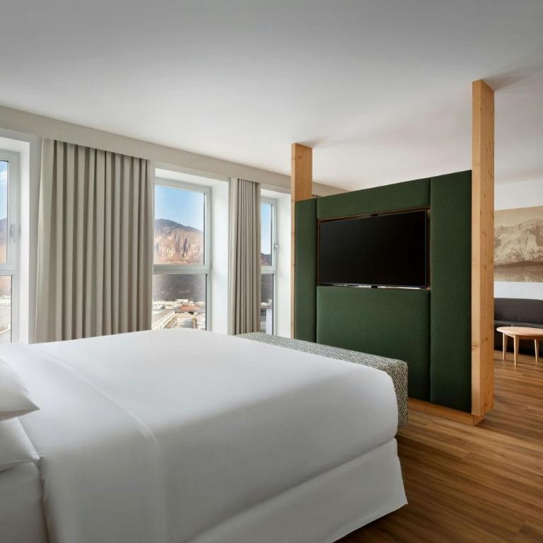 Four Points Sheraton Bolzano Bozen - Tyrolean King Suite - 1