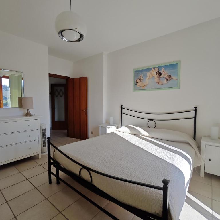 R41 - Numana: trilocale con due camere doppie - Appartement - 30