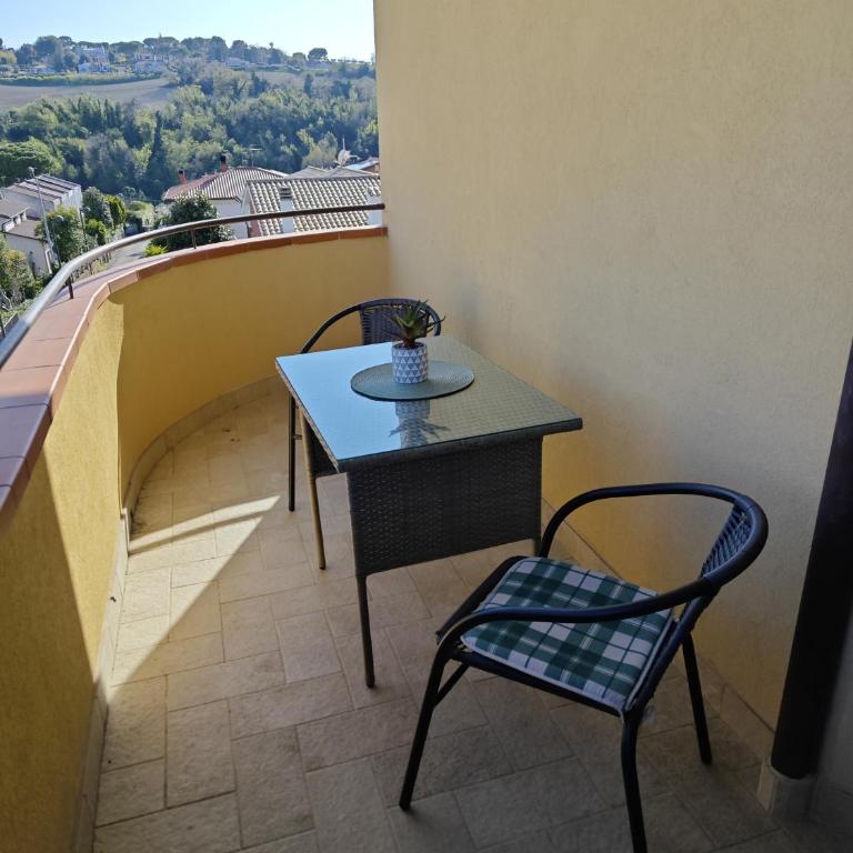 R41 - Numana: trilocale con due camere doppie - Appartement - 32