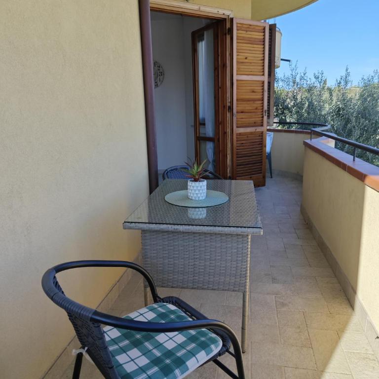 R41 - Numana: trilocale con due camere doppie - Appartement - 33