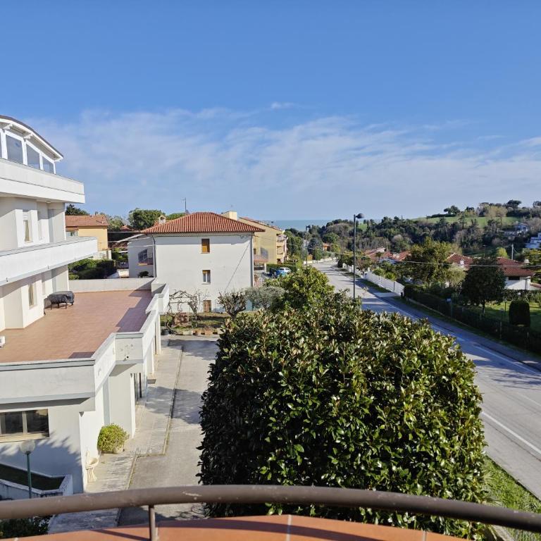 R41 - Numana: trilocale con due camere doppie - Appartement - 35