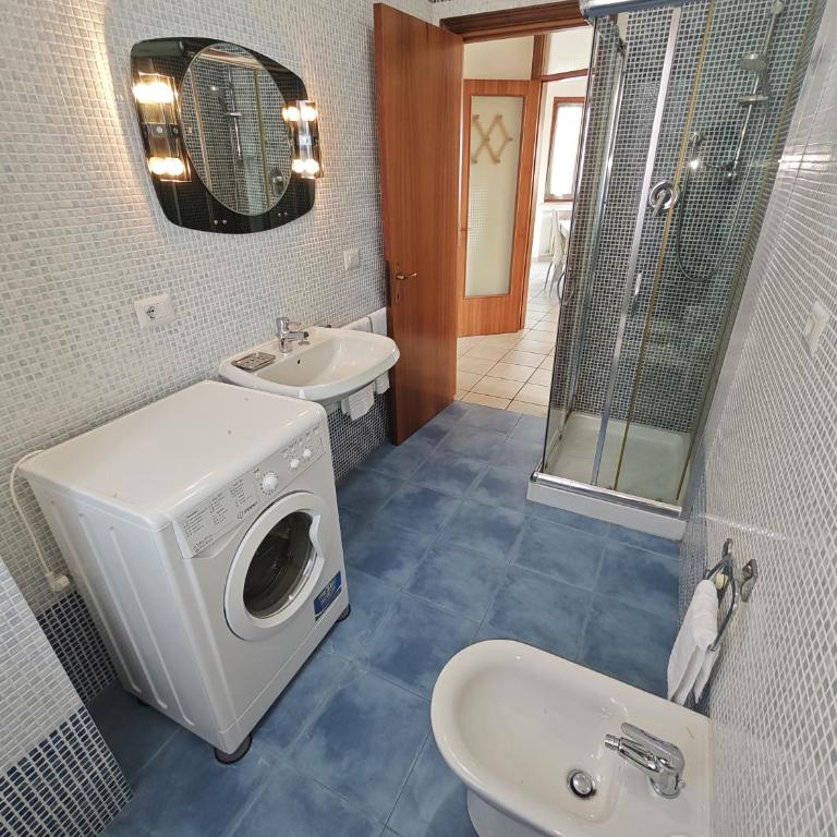 R41 - Numana: trilocale con due camere doppie - Appartement - 39