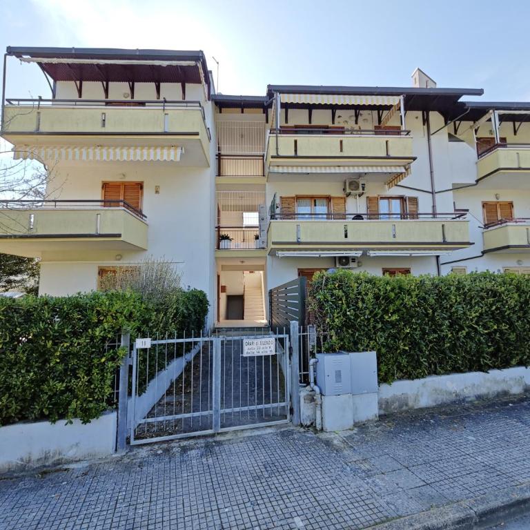 R 42 Appartamento con terrazzo e posto auto - Apartment - 26