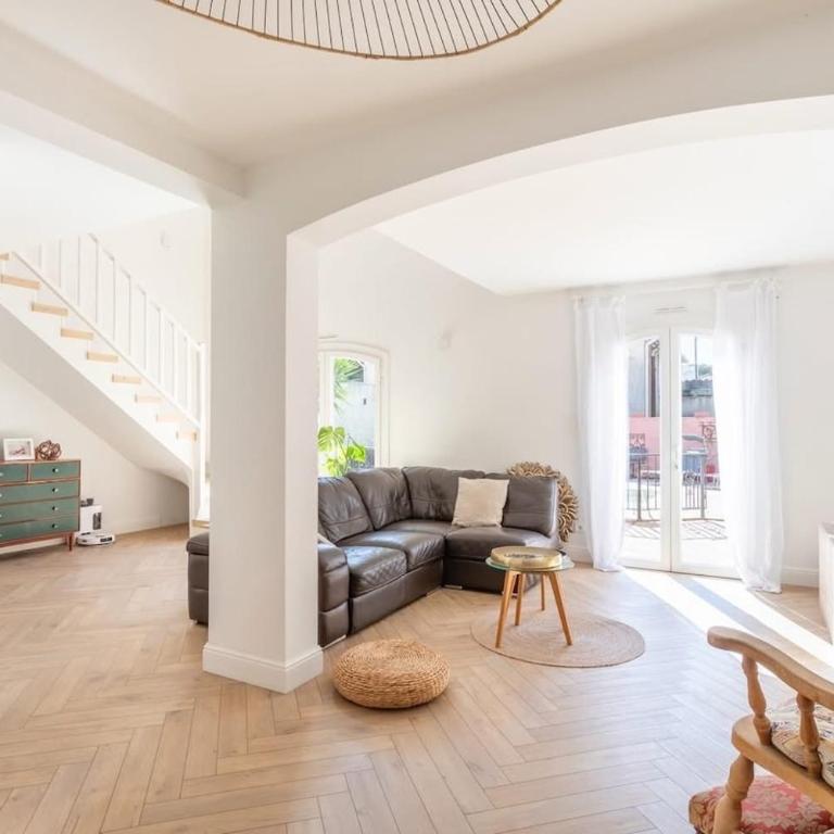 Clos des Plages Villa with Pool and Everything Within Walking Distance - Villa - 7