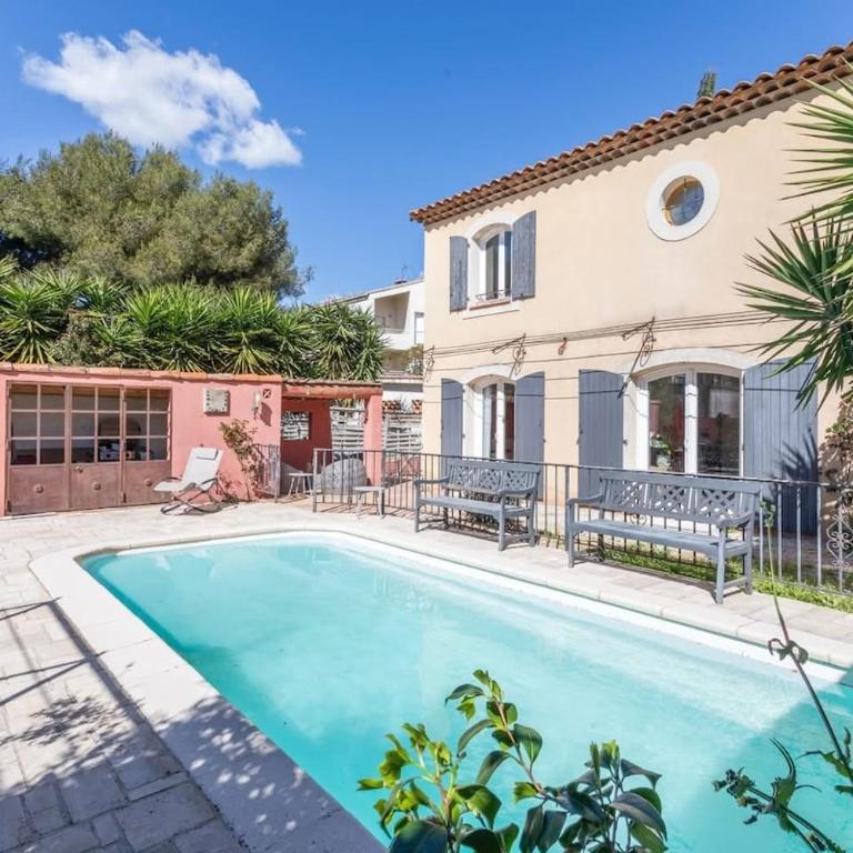 Clos des Plages Villa with Pool and Everything Within Walking Distance - Villa - 9