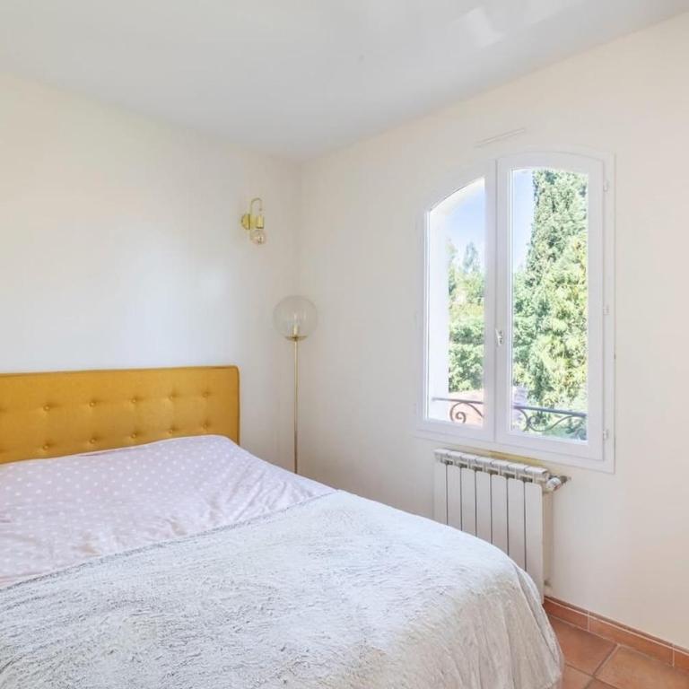 Clos des Plages Villa with Pool and Everything Within Walking Distance - Villa - 10