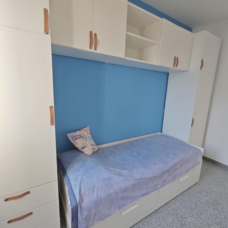 R 33 - Nuovo trilocale a due passi dalla spiaggia - Appartamento - 28