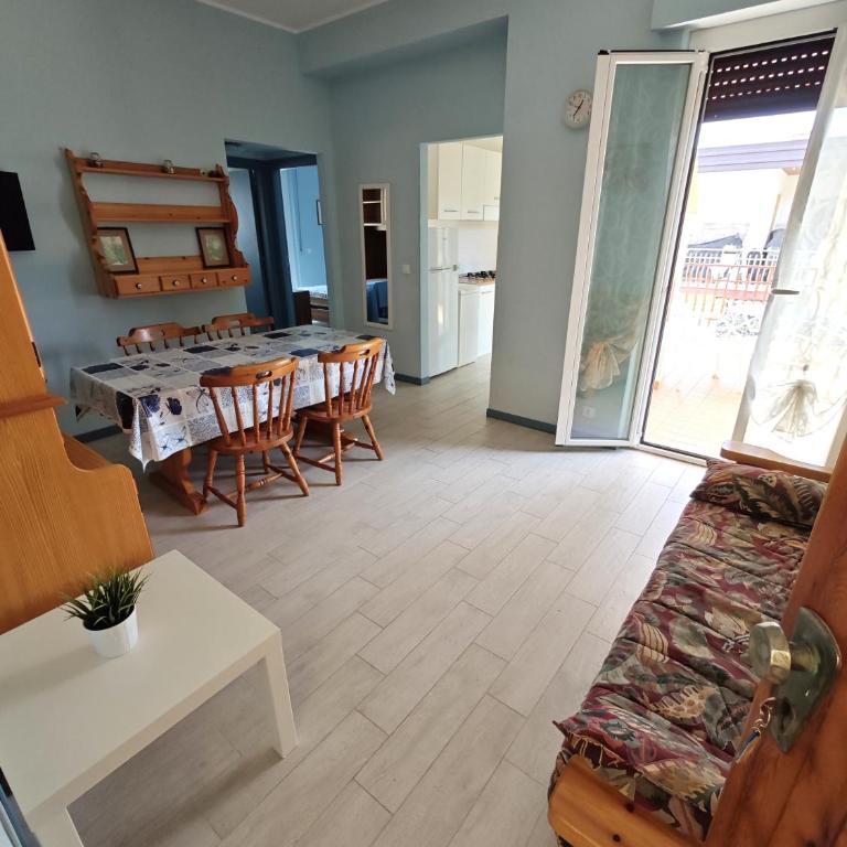 R 39 - Trilocale con ampio terrazzo - Apartment - 1