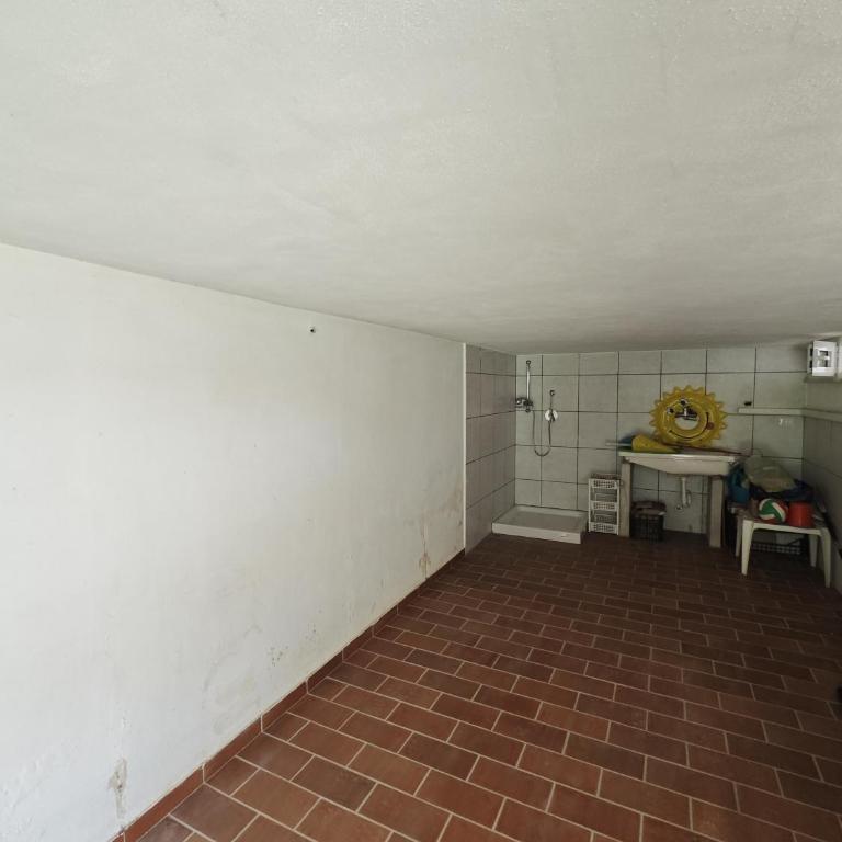 R08 - Trilocale con giardino privato e garage - Apartment - 21