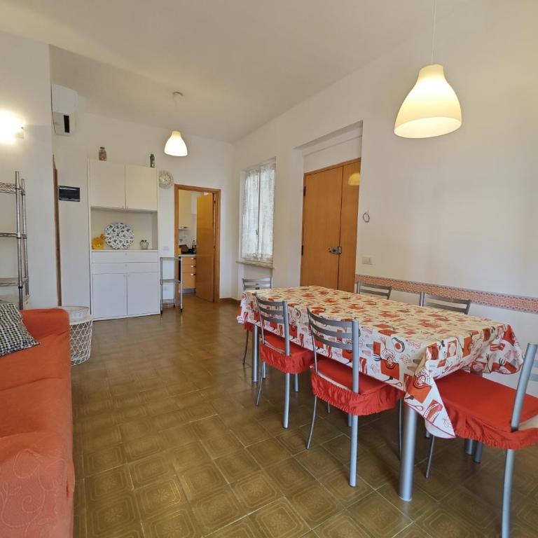 R08 - Trilocale con giardino privato e garage - Apartment - 12