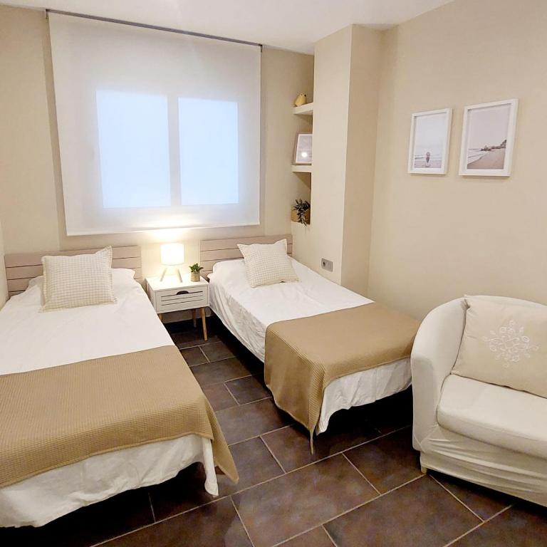 Apartamento cerca de la playa con parking - Apartamento de 3 dormitorios - 12