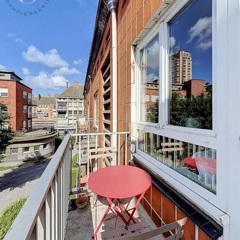 Le Studio Citadin - Centre ville & Balcon - Apartment - 11