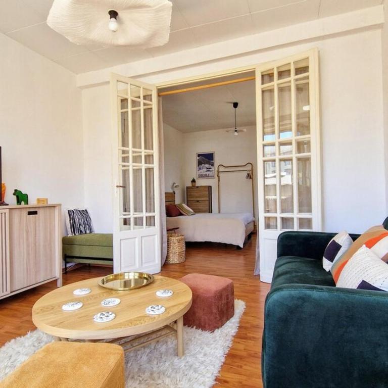 Appartement T2 cosy vue montagne, proches Adour, thermes à 5 min, centre ville 3 min, 1er étage - Apartment mit 1 Schlafzimmer - 2