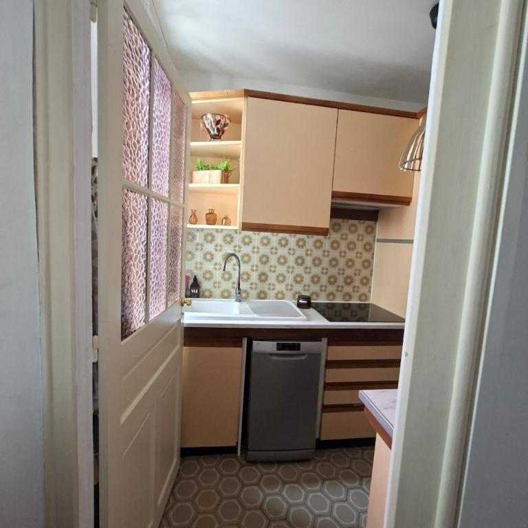 Appartement T2 cosy vue montagne, proches Adour, thermes à 5 min, centre ville 3 min, 1er étage - Apartment mit 1 Schlafzimmer - 15