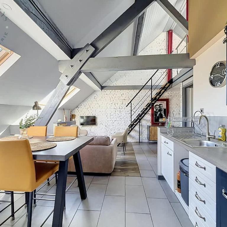Le Duplex Caractere - 2 CH & Centre ville - Appartement - 3