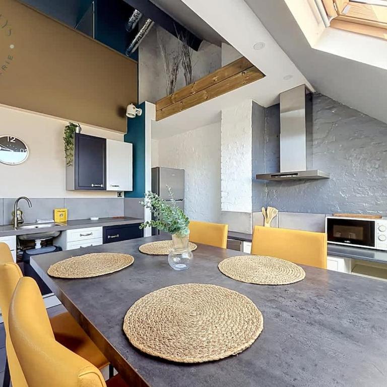 Le Duplex Caractere - 2 CH & Centre ville - Appartement - 9