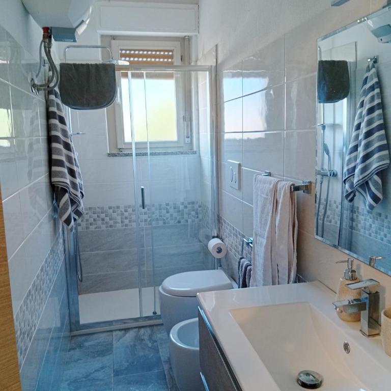 Appartamento Salvia, veranda e giardino a 75 m dal mare - Casa con 1 dormitorio - 3