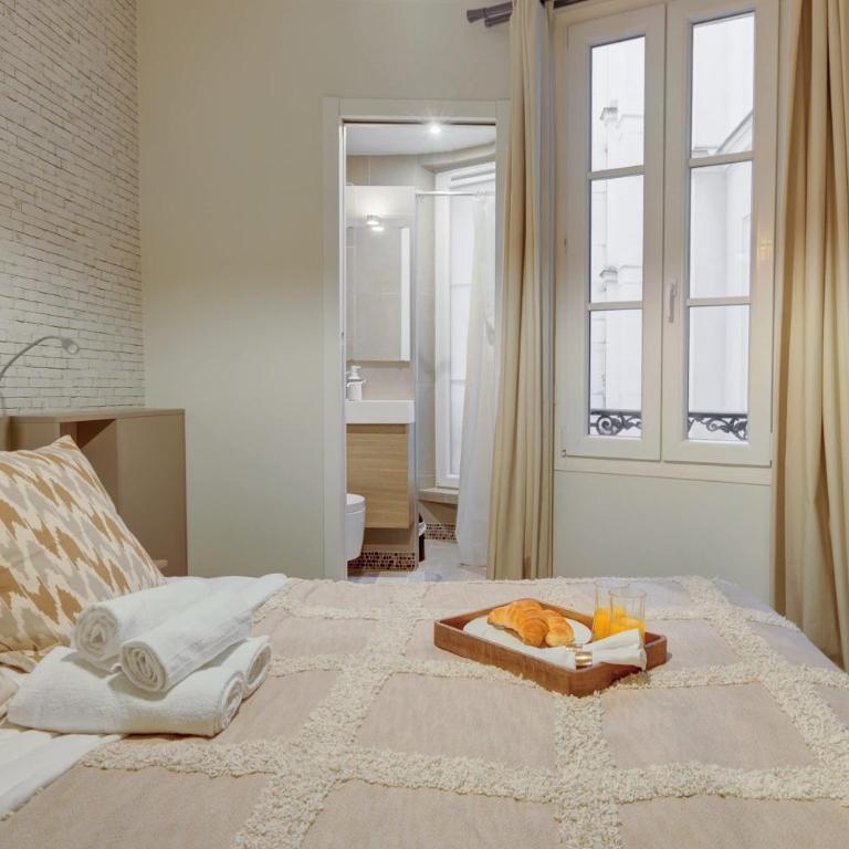 BnBNova - Arc de Triomphe & Théâtre Marigny - Apartment - 21