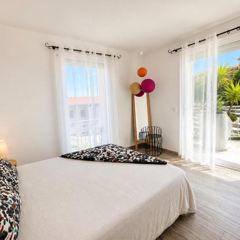 Appartement de charme avec terrasse Centre Porto-Vecchio - Apartamento de 2 dormitorios - 8