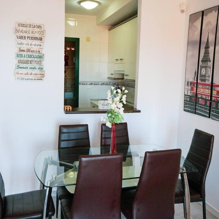 Bright & quiet 2bedroom with large terrace & pool - Apartamento de 2 dormitorios - 3