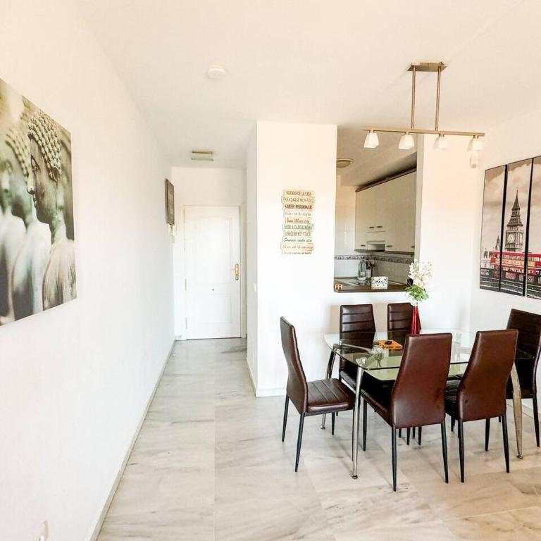 Bright & quiet 2bedroom with large terrace & pool - Apartamento de 2 dormitorios - 37
