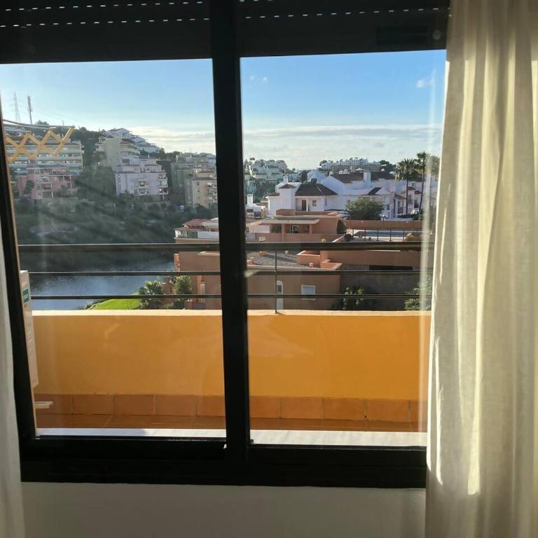 Bright & quiet 2bedroom with large terrace & pool - Apartamento de 2 dormitorios - 5